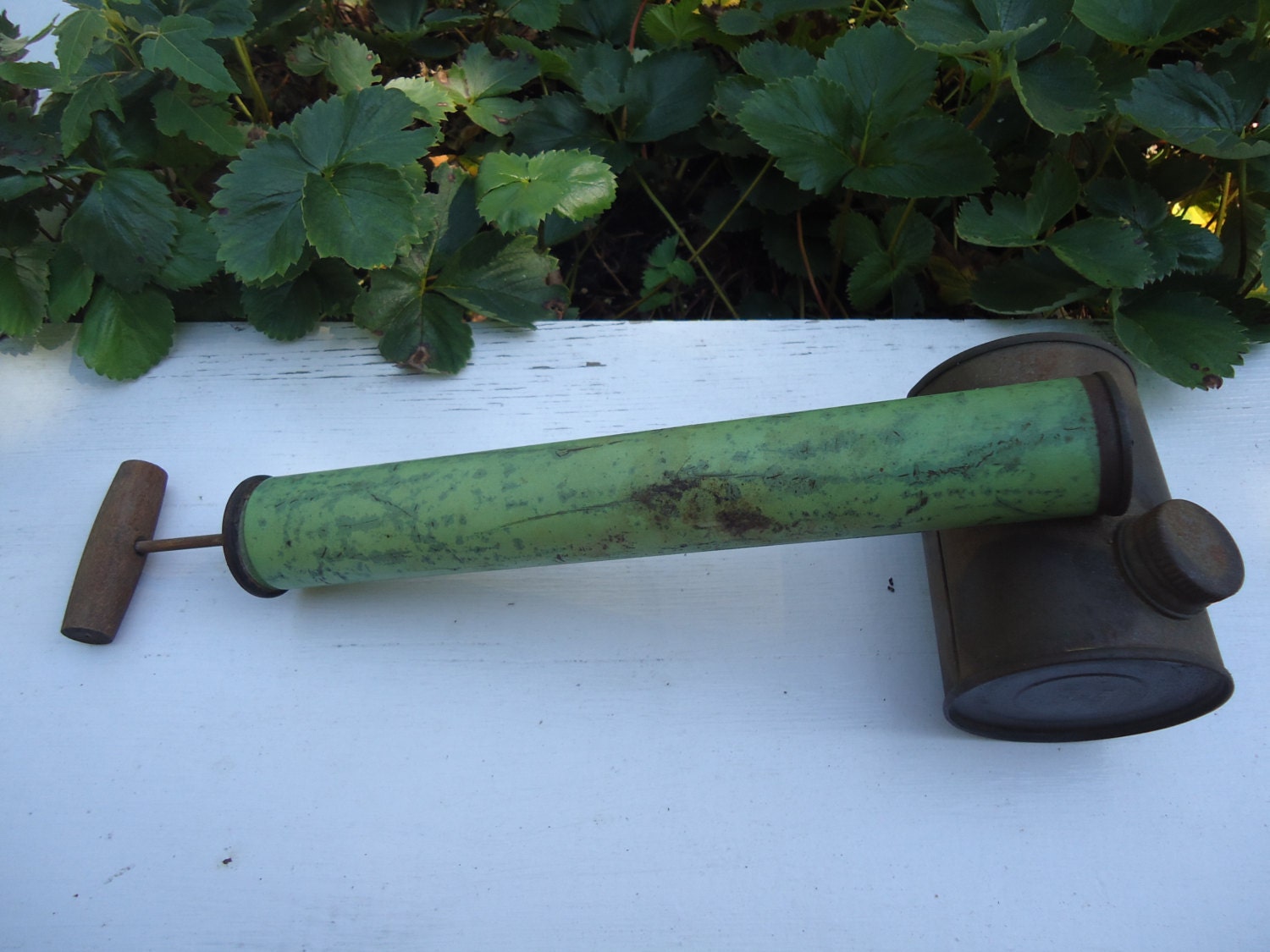 Vintage Tin Garden Sprayer Bug Sprayer Weed Sprayer