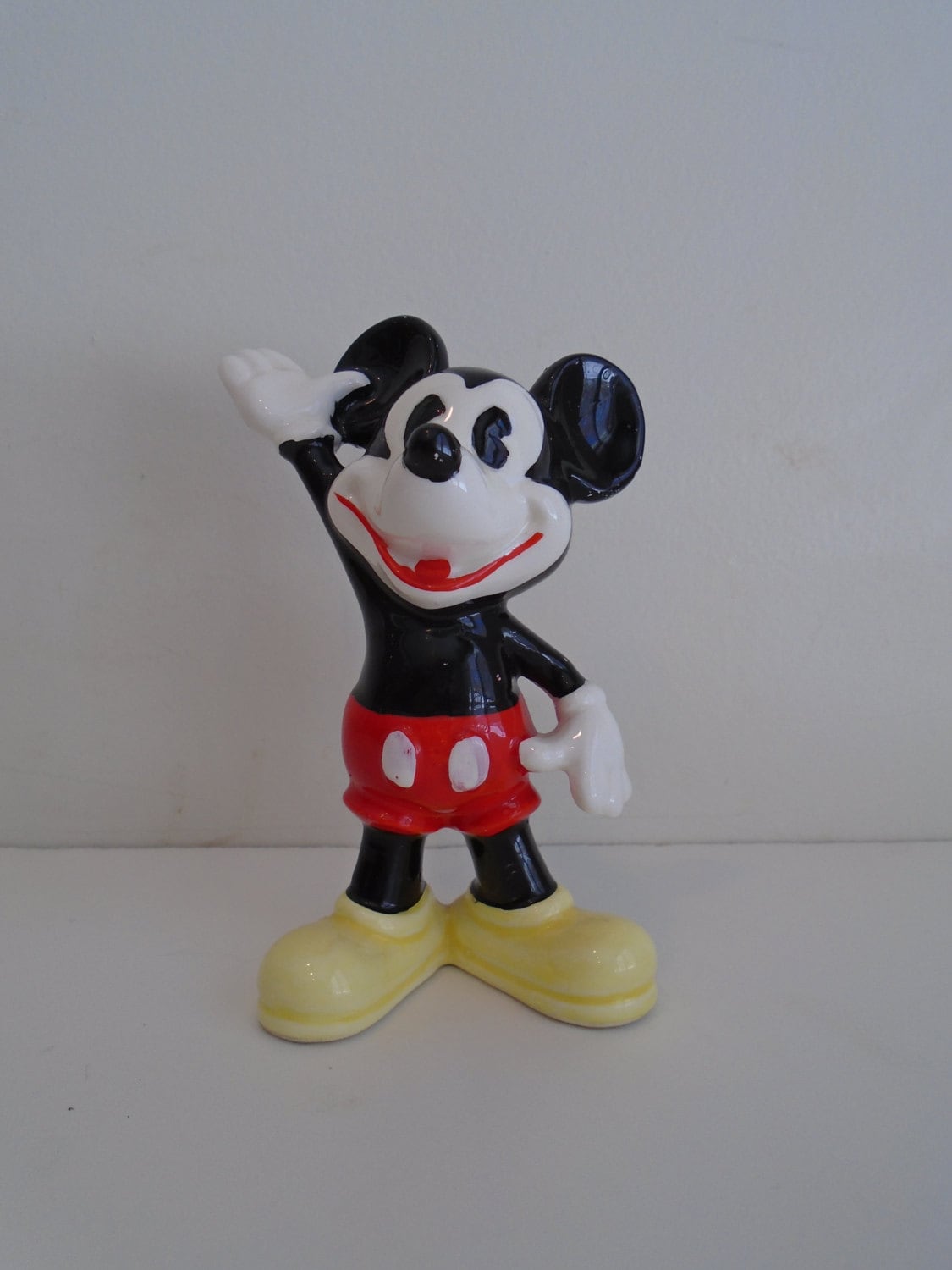 collectible mickey mouse figurines