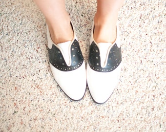 black and white saddle soap golf shoes, women, 5.5