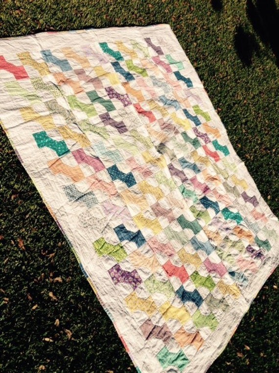 vintage-bow-tie-quilt-by-elmcreekquilts-on-etsy