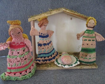 Vintage Nativity Creche Handmade Crochet Cotton Thread Mary, Baby Jesus, Joseph Angel with Wood Manger