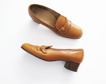 Brown Leather Loafers / Womens Fringed Loafer Heels / 70s Heels / Buckle Shoes 8