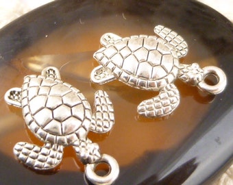Life-like Sea Turtle Silver Tone Charms (6) - S73