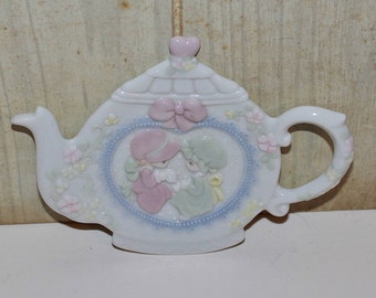 Vintage Precious Moments Teapot Spoon Rest - Teabag Holder - Collectibles - Porcelain - Americana - Home Decor - Kitchen & Dining - Teapot