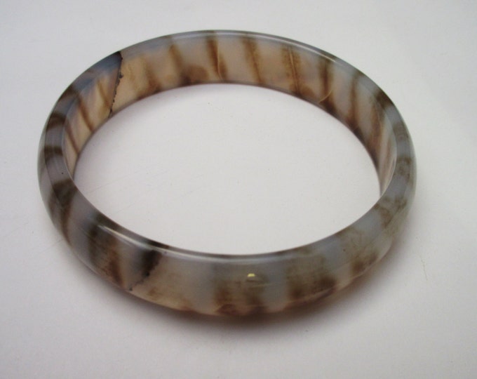 Agate Bangle - Carved Polished Brown and Cream - striped Gemstone bracelet