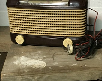 Vintage Radio, Farnsworth Radio, Art Deco Radio, Short Wave Radio, Broadcast Radio, Restoration Radio, Mid Century Modern, Tube Radio