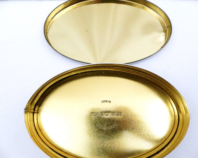 Vintage French Metal Candy Tin with a Silky Terrier, French Vintage Decor, Retro Dog Owner Gift, Retro Mid Century Candie Box from France Vintage French Metal Candy Tin with a Silky Terrier, French Vintage Decor, Retro Dog Owner Gift, Retro Mid Century Candie Box from France