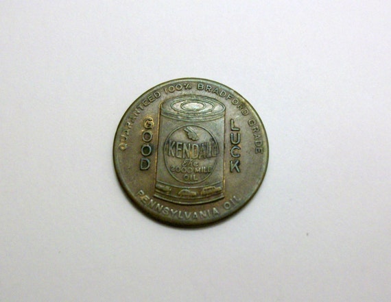 Kendall Motor Oil. Good Luck token medal coin. About 1