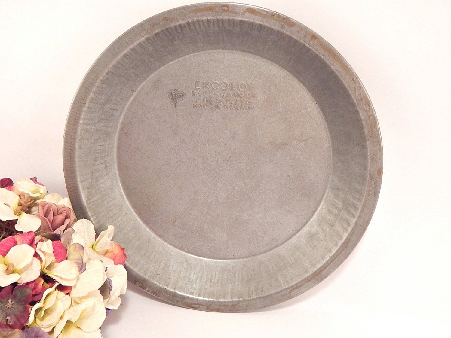 Pie Pan Ekco Ekcoloy Canada Nine Inch Metal Bakeware Shabby Cottage