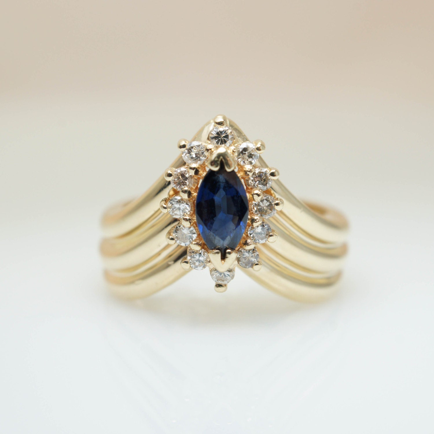 Vintage Sapphire & Diamond Solitaire Ring Yellow Gold Vintage