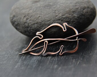 Petite leaf shawl pin, scarf pin, brooch, fibula, nature, woodland, organic, oxidized copper leaf pin, small brooch, antique copper, metal