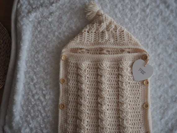 crochet baby cocoon/baby nest/cocoon photo prop/baby