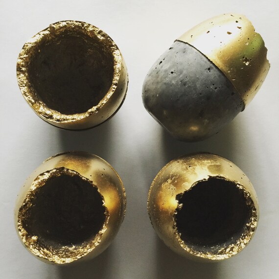 4.25" PeaboPot Med Egg - Hypertufa