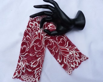 White and red stretch lace fingerless lace gloves