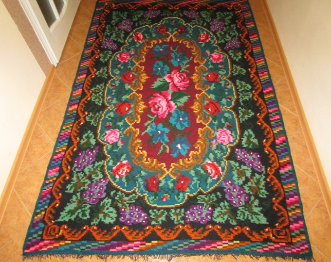 Antique flat woven Romanian Bessarabian carpet, kilim, antique wool carpet from Moldova