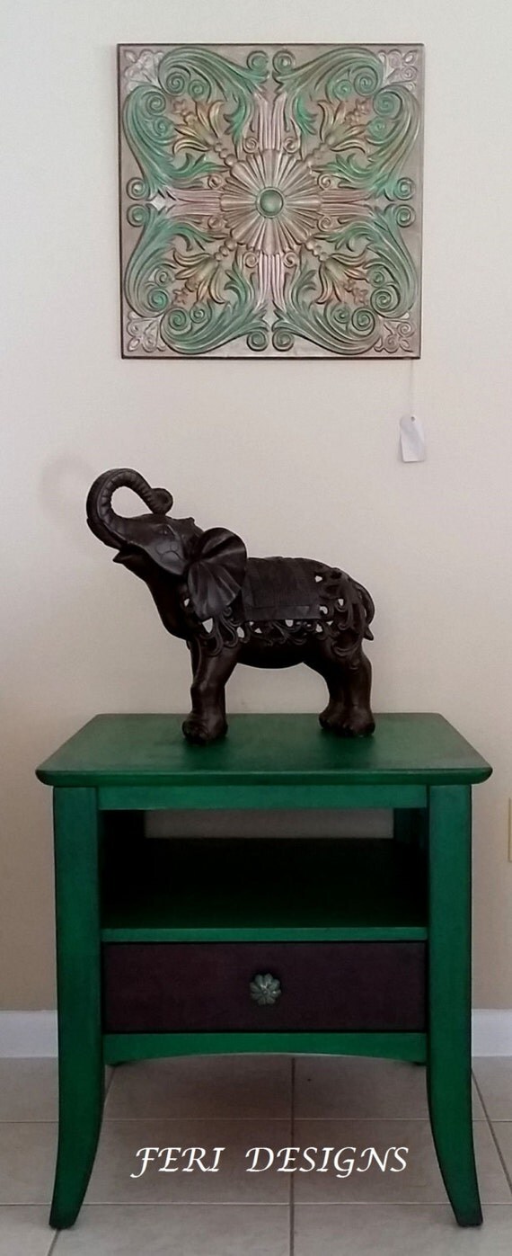 Emerald Green Mid Century End TableBed SideCoffee by FERIDESIGNS