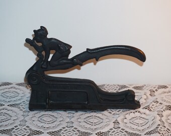 Vintage Cast Iron Black Brighton 3 Elf Jester Cigar Tobacco Cutter