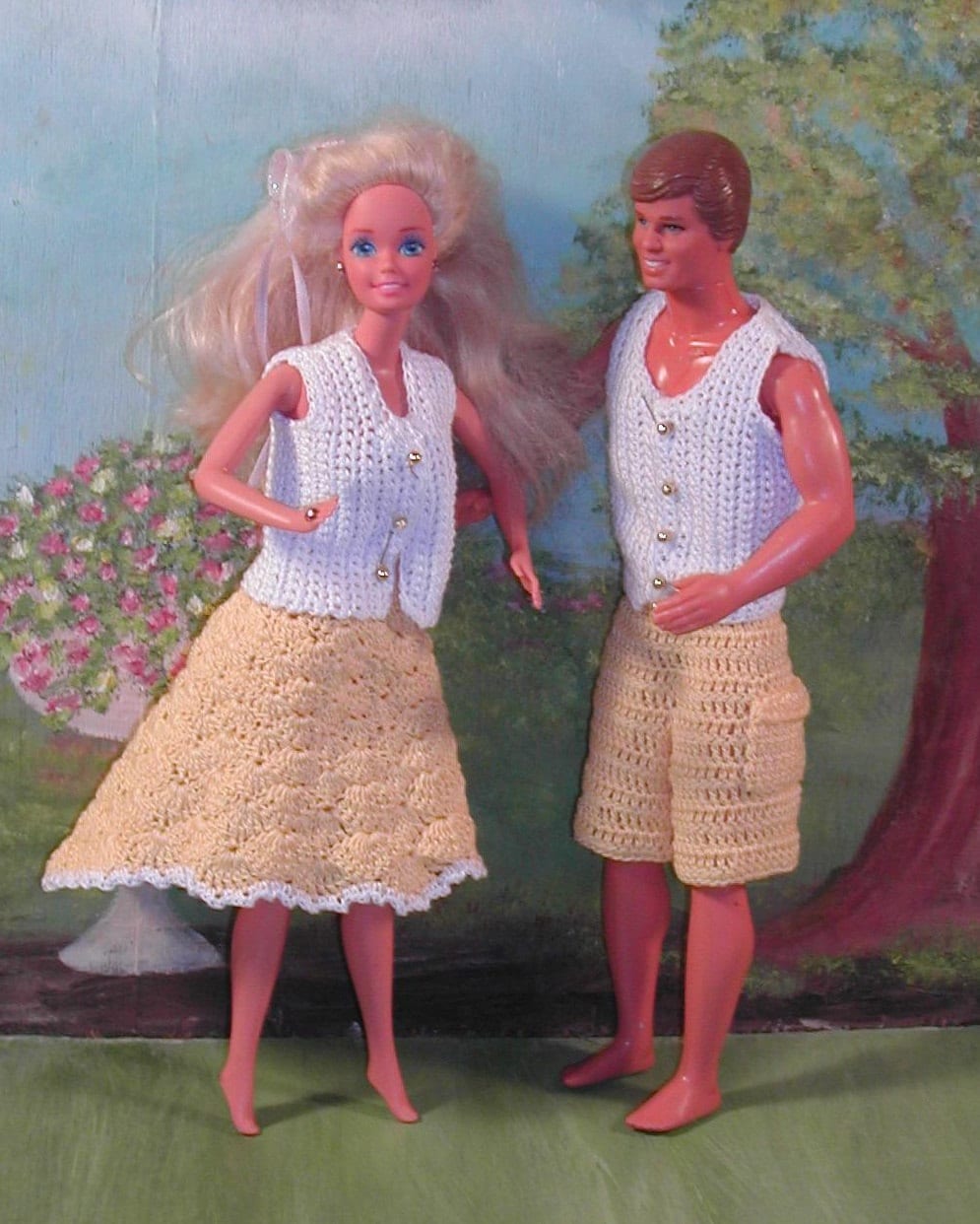 Crochet Fashion Doll Ken & Barbie Pattern 90 TO the PARK