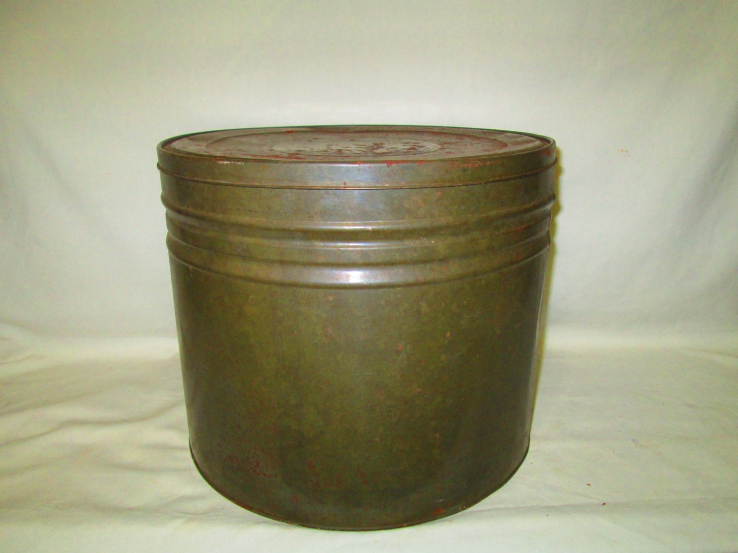 Vintage WWII Tin Can Army Green Military