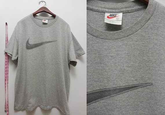 baggy nike t shirt