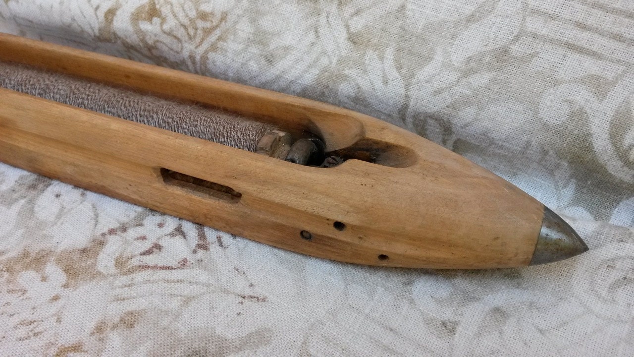 Vintage Weaving Shuttle, Large Navette, Bobbins, Vintage Thread Spool
