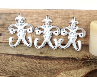 Rustic Farmhouse Key Hook - Shabby Chic Wall Hooks - Wall Necklace Holder - White Farmhouse Decor - Set Of 3 - Key Hanger - Wall Key Holder