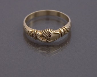 Fede ring made to your size in 9ct gold