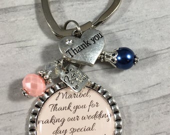 Thank You Gift / Wedding Keychain / Personalized / Wedding Colors / Best Friends of the Bride / Master of Ceremonies / Wedding Planner //