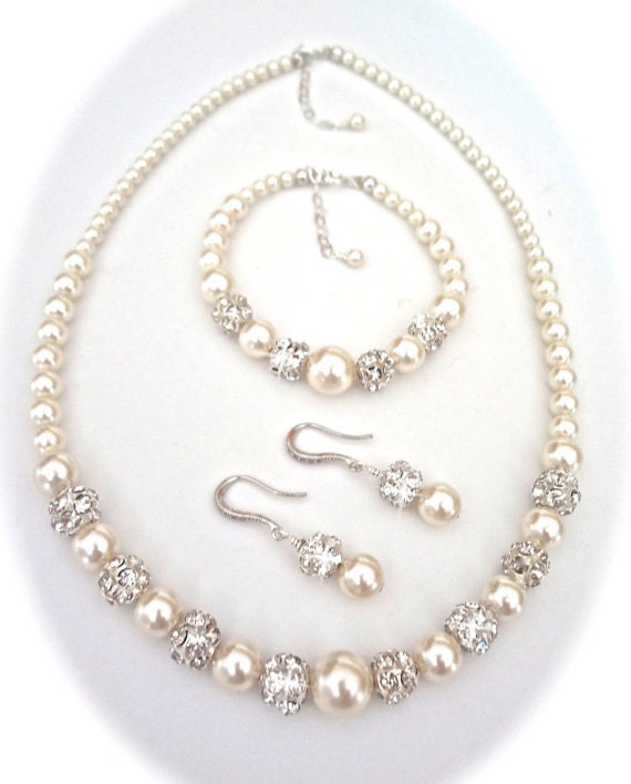 Bridal Jewelry Pearl jewelry set 3 piece Swarovski