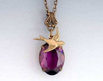Amethyst Purple Swarovski Crystal Necklace, Purple Crystal Jewelry, Bird Necklace, Purple Rhinestone Necklace Brass, Drop Necklace, Freja