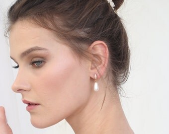 Bridal pearl earrings, Wedding earrings, Bride earrings, Bridal earings, Drop earrings gold, Wedding earring, Drop Pearl Earrings