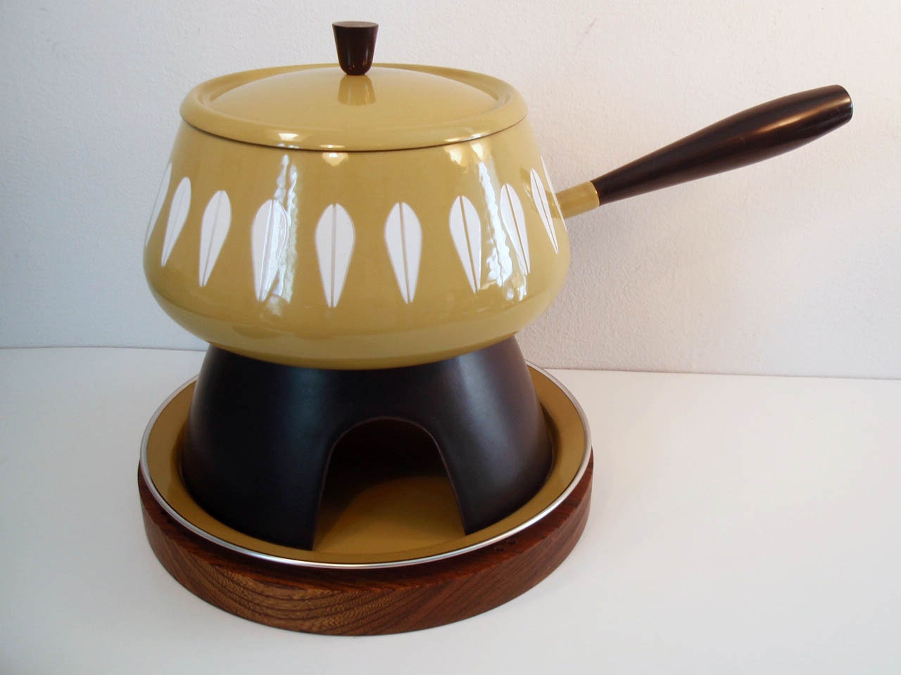 50 Off Catherineholm Enamel Fondue Pot Set Catherine Holm 