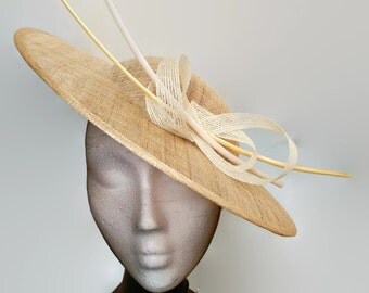 Beige sunhat, beige lampshade hat, beige wedding hat, white derby hat beige, kate middleton hat, beige fascinator, beige and white hat, race
