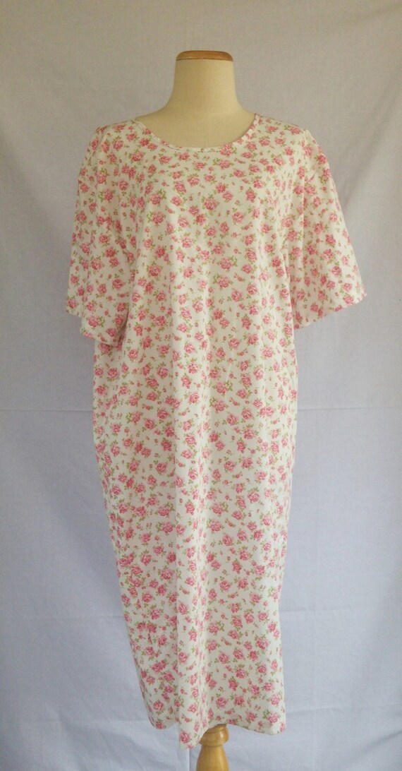 Hospital Gown L Post Surgery / Patient Clothing / Bedridden