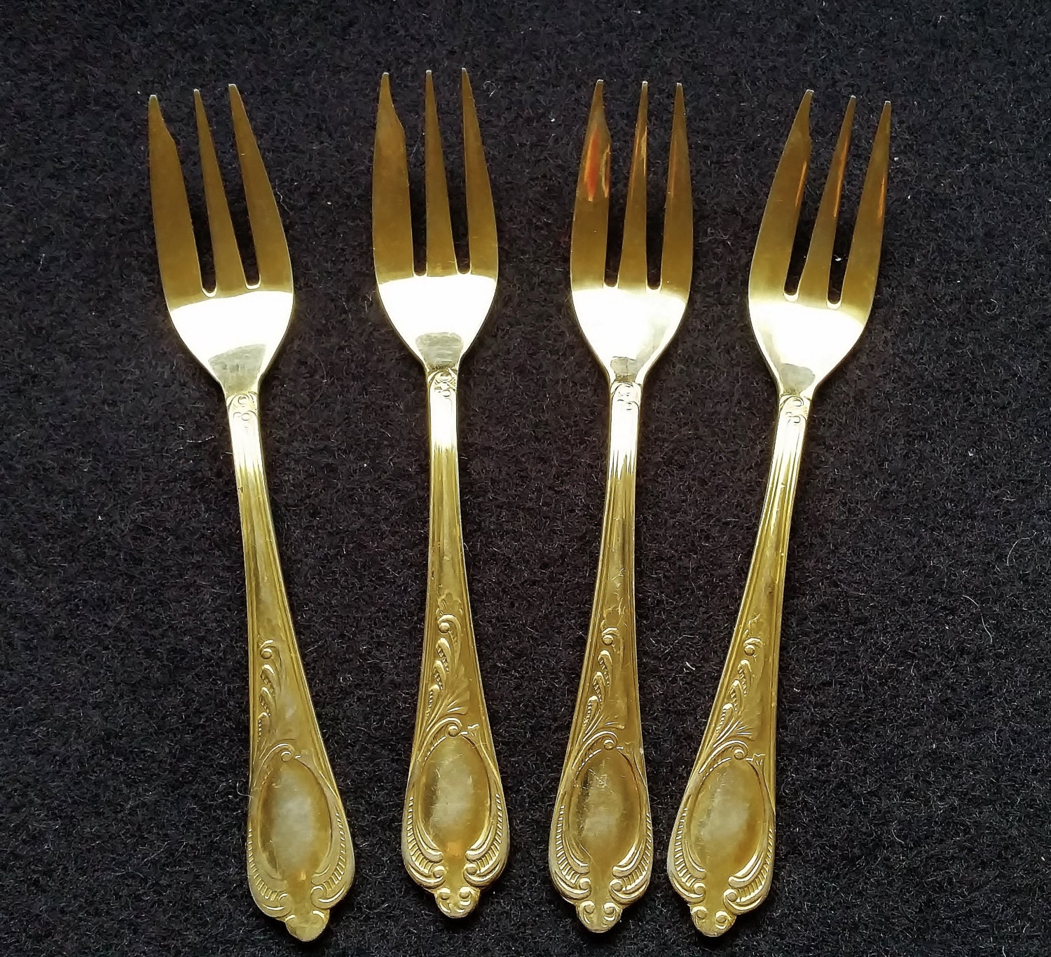 4 Gold Plated Cake Pastry Forks. Vintage 23 24 Karat Gold.