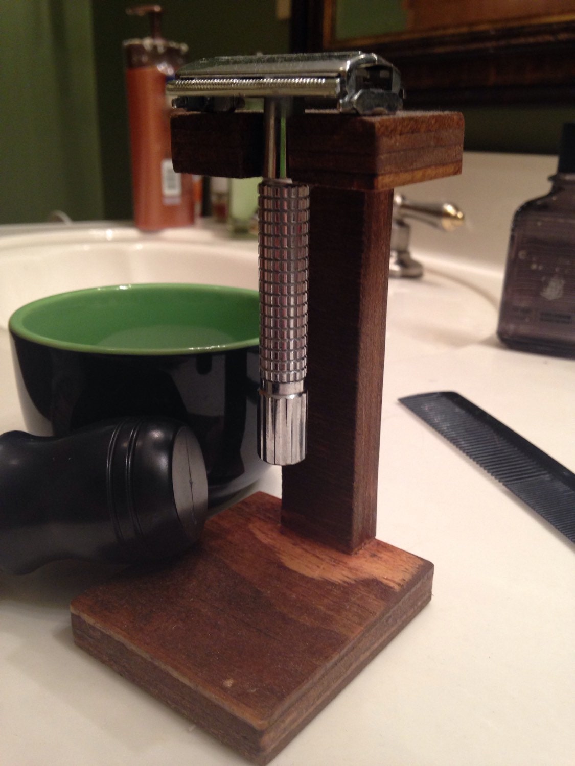 Wooden Razor Stand