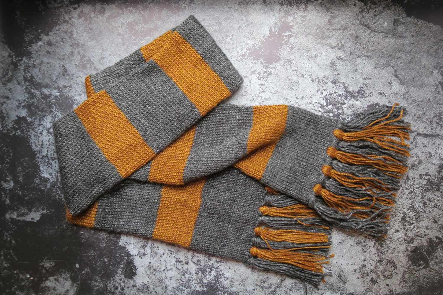 Newt Scamander Fantastic Beasts Scarf Hufflepuff Alumni