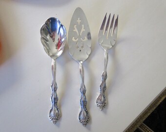 INTERNATIONAL SILVER PLATE Serving Utensils