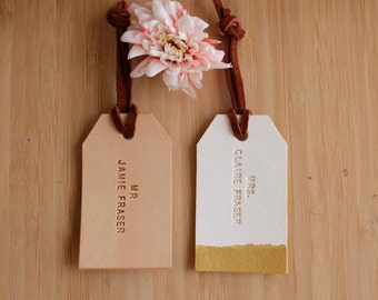 Mr and Mrs Luggage Tag, Custom Couple Travel Tag, Personalized Leather Luggage Tags - Wedding Gift for Couple, Newly Wed Honeymoon Gift