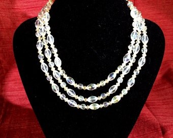 Vintage pearlescent 3 strand necklace