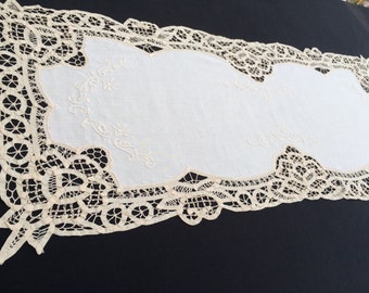 Vintage Ivory, Cream, Beige Linen and Battenburg Lace Table Runner. Embroidered Linen Table Runner with Rich Battenburg Lace Border. RBT1081