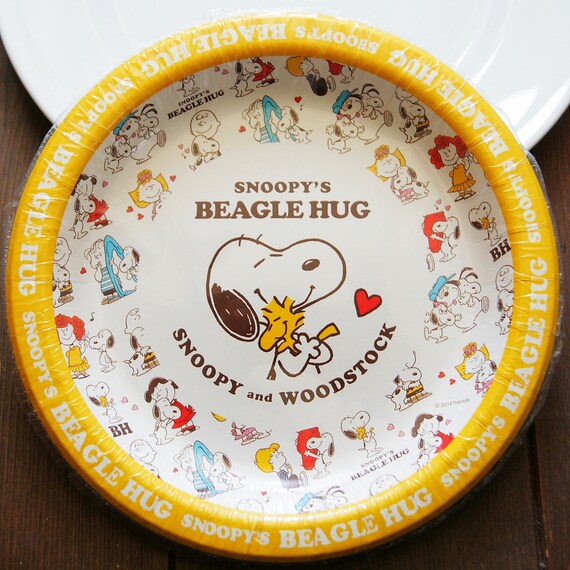 Items similar to Made in Japan SNOOPY PEANUTS paper plates dishes 20cm set of 6 Unopened