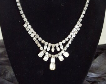 Vintage Clear Rhinestone Necklace - 1950 Vintage Clear Rhinestone Jewelry - Vintage Rhinestone Scalloped Bib Necklace - Costume Jewelry
