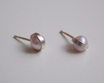 pearl silver ear studs. pale pink and silver earrings for women.