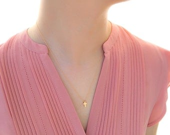 Cross Necklace / Tiny Gold or Silver Finished Cross Necklace/ Dainty Necklace/Good for Birthday, Sisters and for Everyday Wear