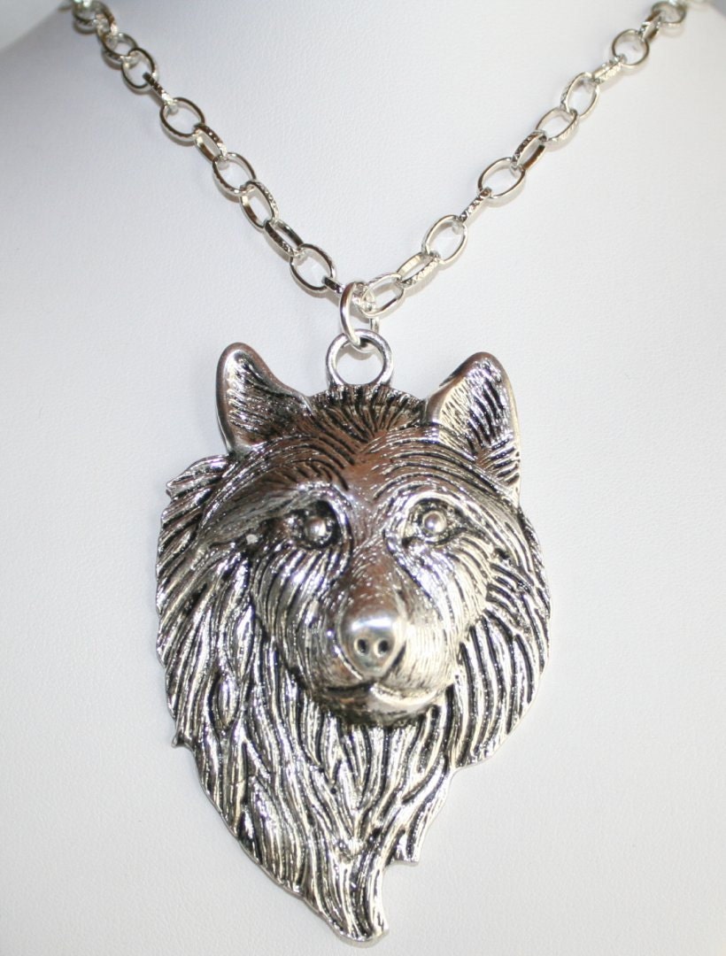 Men's Antique Silver Wolf Pendant Necklace Bold Chunky