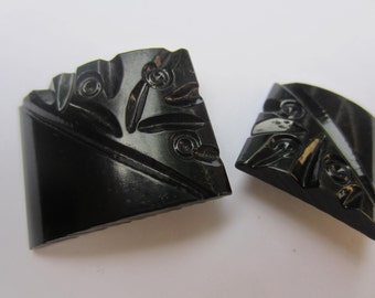 Vintage Buttons - lot of 2 matching black, large Bakelite carved novelty toggles (2 sizes) (oct 121)
