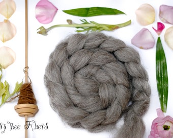 Grey Norwegian Natural Gray Wool Roving Combed Top Spinning or Felting Fiber - 4 oz
