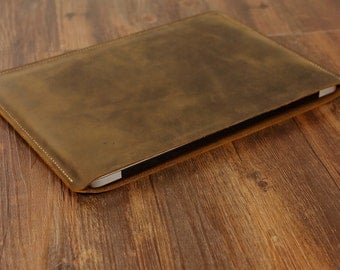 Handmade Genuine Leather macbook sleeve case for 12 new macbook / vintage distressed leather 13 " macbook air / pro sleeve case MACX05S