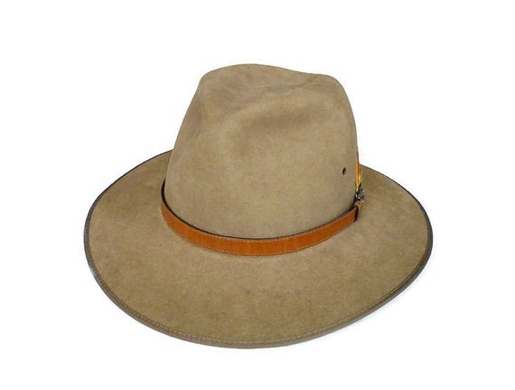 Mens fedora hats australia Buy Deevoov Men Fedora Hats with Feather Australia Wool Trilby Hat: Deevoov Men Fedora Hats with Feather Australia Wool Trilby Hat Crushable durable and lightweight Men's Wool Felt Fedora Hat Our hats are custom made to your size to ensure the best fit. 5/5(1).